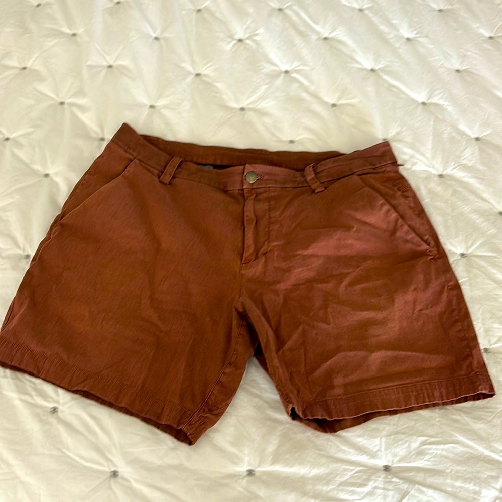 Men’s lululemon brown chino shorts size 34